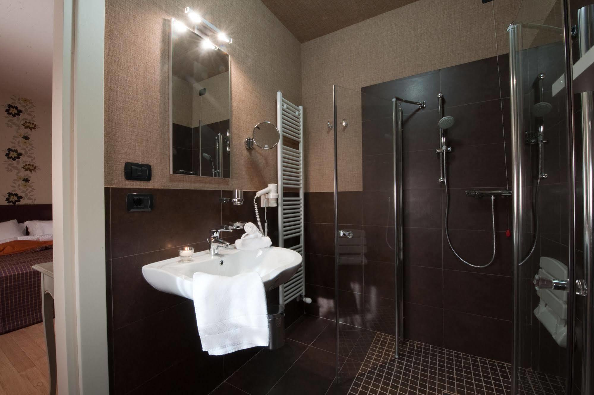Hotel Locanda Stendhal Colorno Zewnętrze zdjęcie